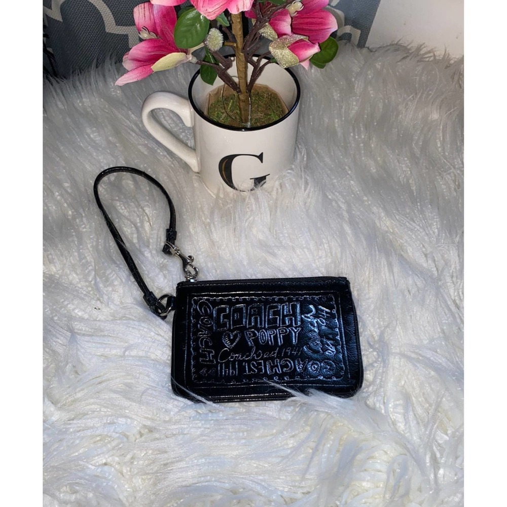 Coach Poppy black Wristlet